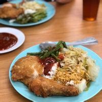 Lim fried chicken, the legendary fried chicken from ss14 subang is venturing into bandar puteri puchong, hicom glemarie shah alam and ss15 subang! Lim Fried Chicken Glenmarie - No 26
