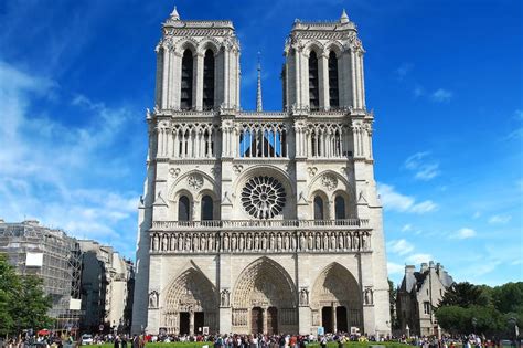 Notre Dame Cathedral In Paris Picturesque Landmark On The Île De La