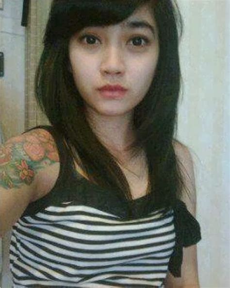Charm Beauty Nails Hot Indonesian Girls With Tattoos Pics Jakarta100bars