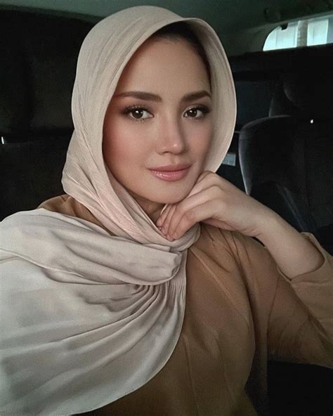 Wanita Melayu Tercantik Pengacara Pelakon Penyanyi And Usahawan Sukses Fazura Bongkar Rahsia