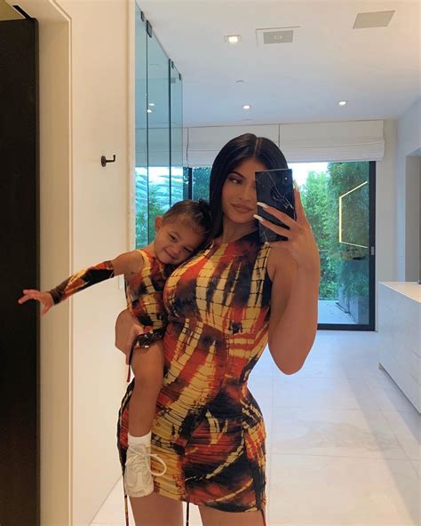 Kylie Jenner Twins With Stormi Webster And Has Girls Night Out E Online