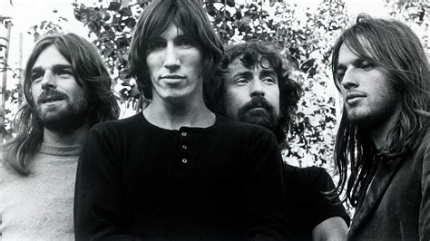 The Story Of Pink Floyd The Wall Classic Album Sundays