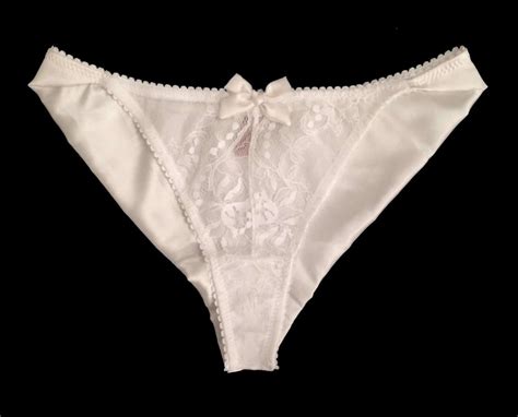 Silk Panties In White Lace Silk Tanga Shape Marianna Giordana Paris