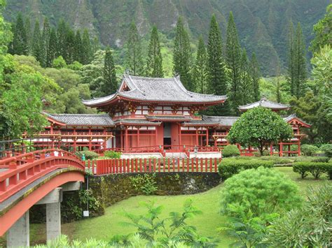 Buddhist Temple Hawaii Places To Go Beautiful Buildings Hawaii Travel