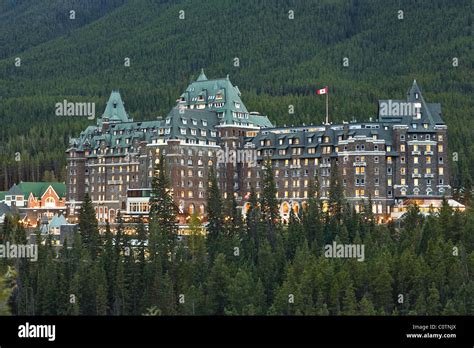 Banff Springs Hotel At Night Hi Res Stock Photography And Images Alamy