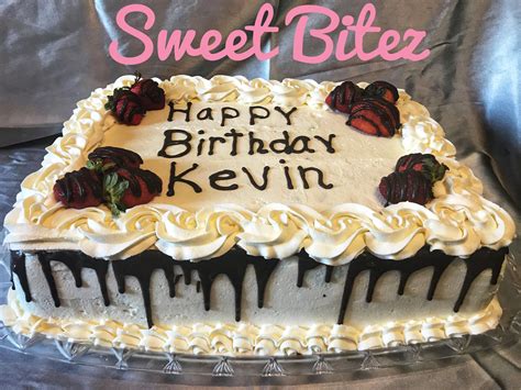 Heavy cream, sweetened condensed milk and you would think in a company so big it must be someone's birthday pretty much ever day! Pastel de tres leches | Desserts, Cake, Food
