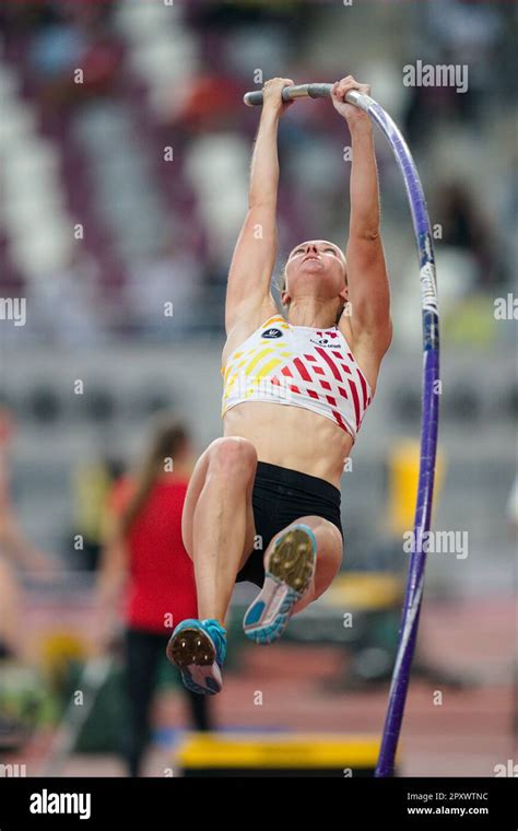 Fanny Smets Participating In The Pole Vault At The Doha 2019 World