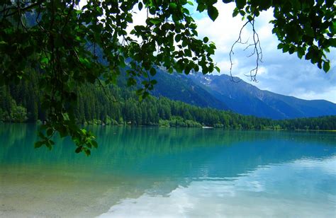 Wallpaper 2000x1303 Px Forest Green Italy Lake Landscape Leaves