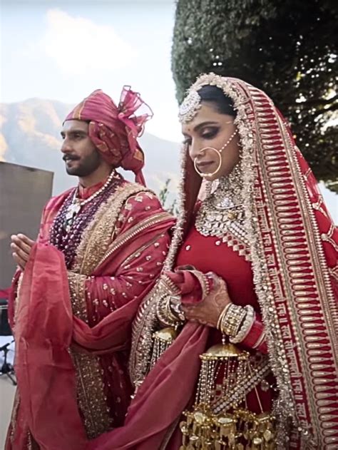 7 Times Deepika Ranveer Were Couple Goals In Wedding Video Masala