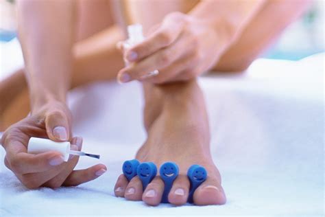 get pretty feet for summer foot care and pedicure tips reader s digest