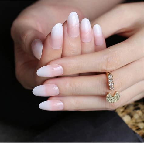 24pc Half Ombre Oval Nails