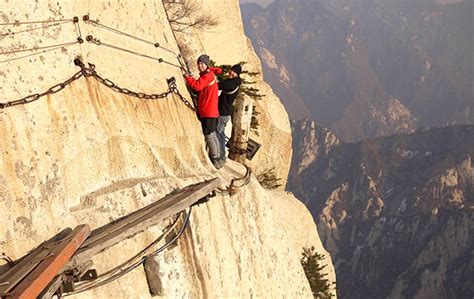 Nothing Cooler Gopro Footage Of Chinas Terrifying Huashan Cliff Walk