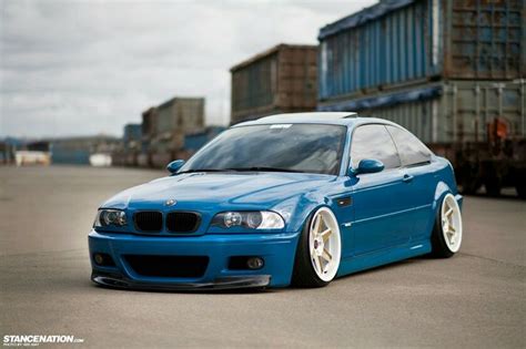 Blue+white bmw specialists is headquartered in tucson, arizona. BMW E46 M3 blue on white rims slammed | Amazing cars ...