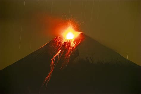 Volcán Sangay Genera 355 Explosiones Cada Hora Diario El Mercurio
