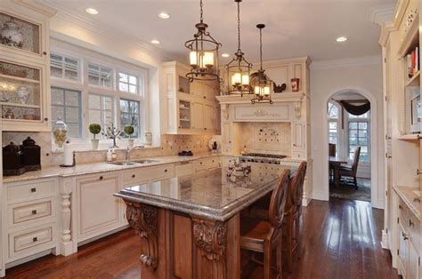 Antiquing cabinets using stain or glaze is a good look for a country kitchen or for kitchens using stain or glaze to produce an antique effect is done on painted cabinets. Love the antiquing on these cabinets (With images ...