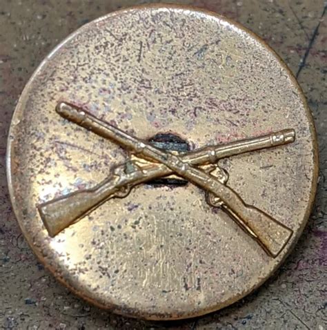 Vintage Us Army Infantry Brass 1 Round Wwiii Era Hat Pin 2999