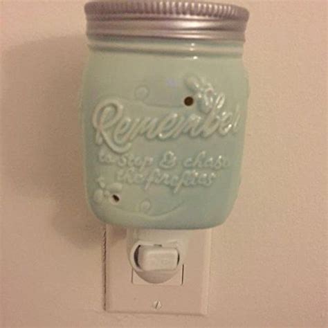 Scentsy Chasing Fireflies Night Light Plug In Warmer For Melting Scented Wax