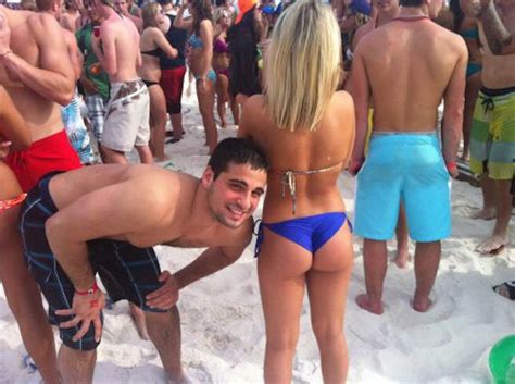It was broken in the storm. Drunk Party Girls (48 pics)