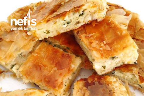 Baklava Yufkası İle Dışı Çıtır Çıtır İçi Pamuk Gibi Tepsi Böreği