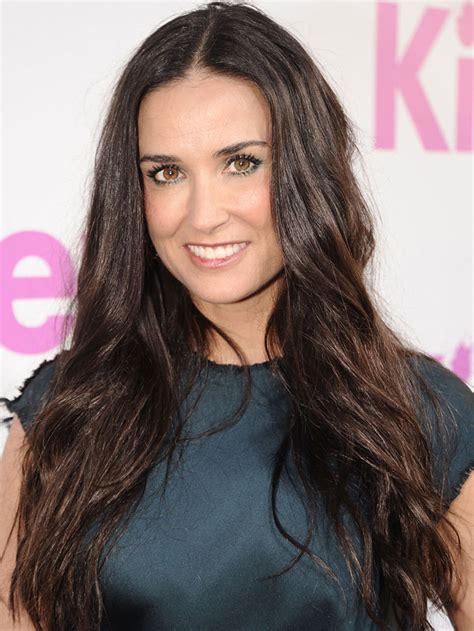 Demi moore long wavy haircut: Demi Moore Sexy Long Hairstyles | Homecoming Hairstyles