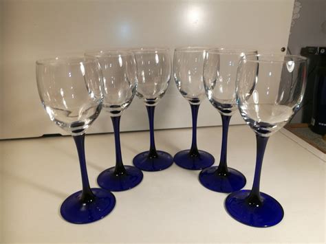glas sex st glas på fot med blått ben och blå köp på tradera 551477819