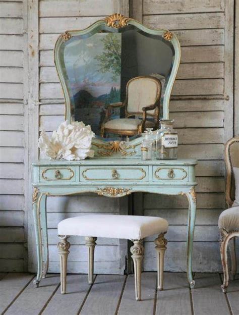 666 x 1000 jpeg 101 кб. Unique Big Mirror Of Antique Vanity Table Design With ...