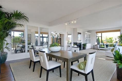 Working with a small space can be tough when it comes to knowing how to combine livingroom and d. 30+ Ideas Living Room And Dining Room Interior Combo ...