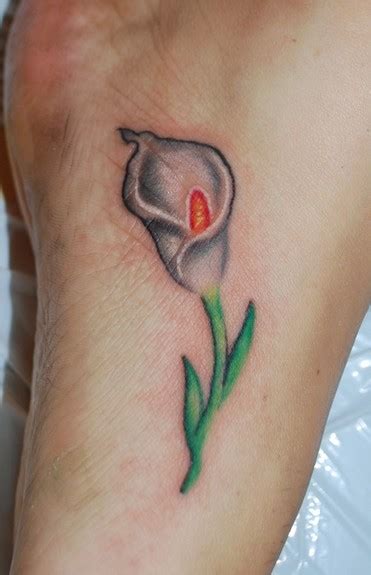 calla lily tattoo adrianatudem tattoo