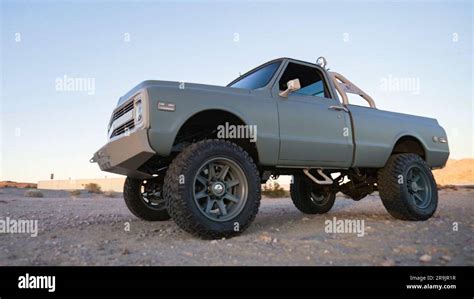 Scene Still, "Downey's Dream Cars" (2023). Photo credit: MAX Stock