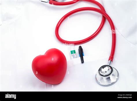 Heart Stethoscope Hearts Stethoscopes Stock Photo Alamy