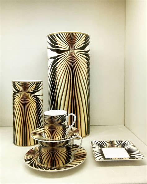 Indulge In The Richness Of Roberto Cavalli Tableware Available At
