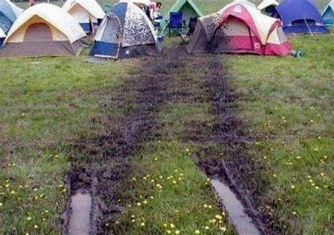 20 Of The Funniest Camping Photos Of All Time