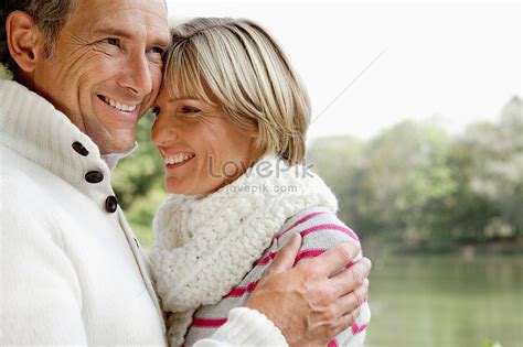 Middle Aged Couple Hugging Picture And Hd Photos Free Download On Lovepik