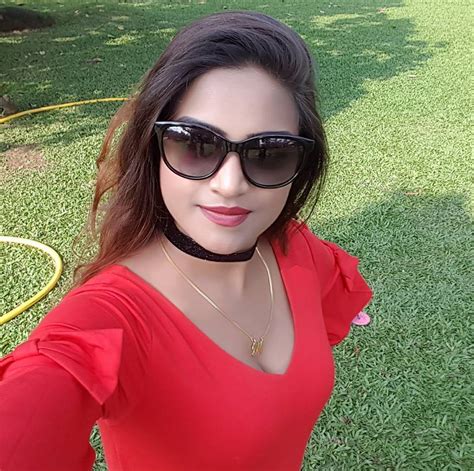 diya singh hd wallpaper best photos new images hot pictures top 10 bhojpuri