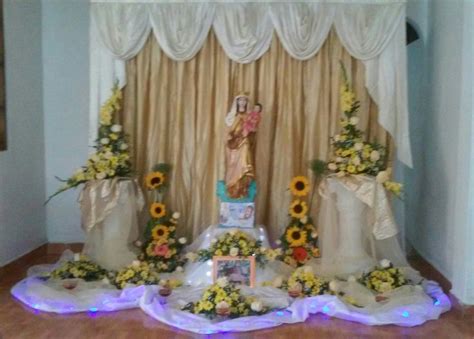 Virgen con imágenes Decoración del altar Decoraciones del altar de