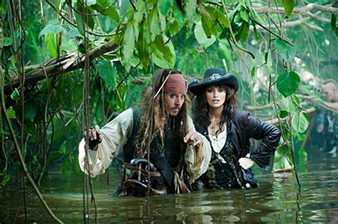 Will turner alias orlando bloom. Piráti z Karibiku 4 - V neznámych vodách: Pirátske vlajky ...