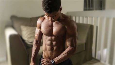No Gym No Problem Watch Me Create A Home Chest Workout Summer