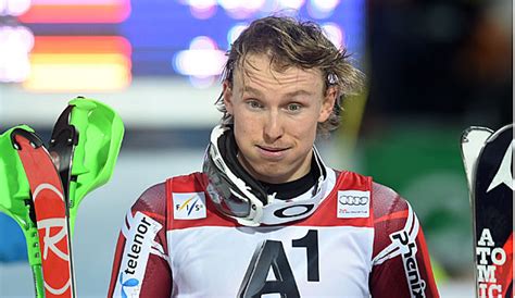 Before long henrik had set his sights on becoming a professional skier, so. Henrik Kristoffersen wegen Sponsorenstreit nicht in Levi