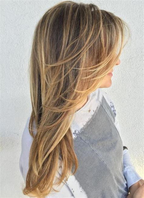 20 Glamorous Long Layered Hairstyles For Women Haircuts And Hairstyles 2021