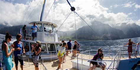 Blue Dolphin Kauai Niihau And Napali Coast Boat Tours