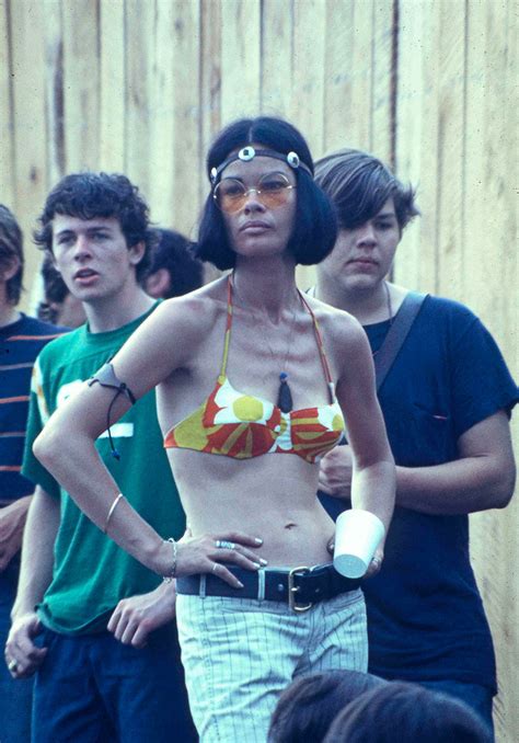 [trending] Girls From Woodstock 1969 Show The Origin Of Todays Fashion The Viral Sharer