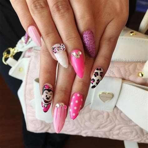 Updated 30 Awesome Minnie Mouse Nail Designs November 2020