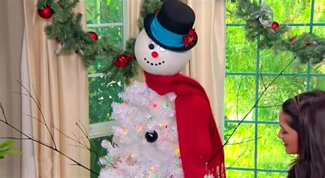 holiday decor idea diy snowman tree diy ways