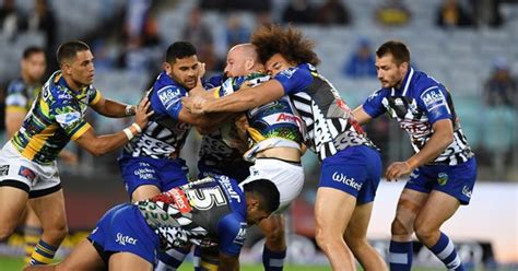Watch both captain's challenge attempts below! Round 10: Bulldogs v Eels - Bulldogs