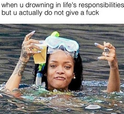 14 Rihanna Memes That Will Make Your Day Bright Like A Diamond Regina George Memes Quotes