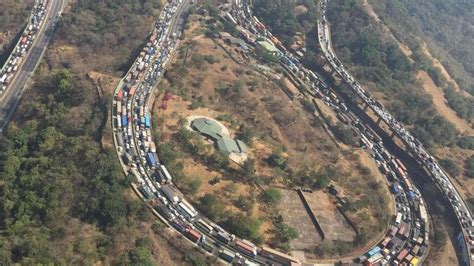 Traffic Snarls On Mumbai Pune Expressway As People Take Advantage Of 3