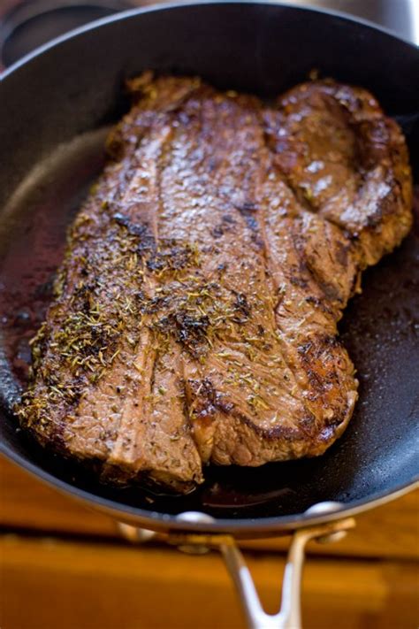 Beef boneless chuck steak, dri thyme leaves, crush, all purpose potatoes and 4 more. Perfect Pan Fried Steak