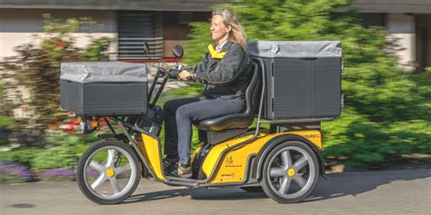 Mit unserer swiss post label printer app kannst du bequem und automatisiert alles via shopify backend erledigen. Schweizerische Post mustert letzten Benzinroller aus ...