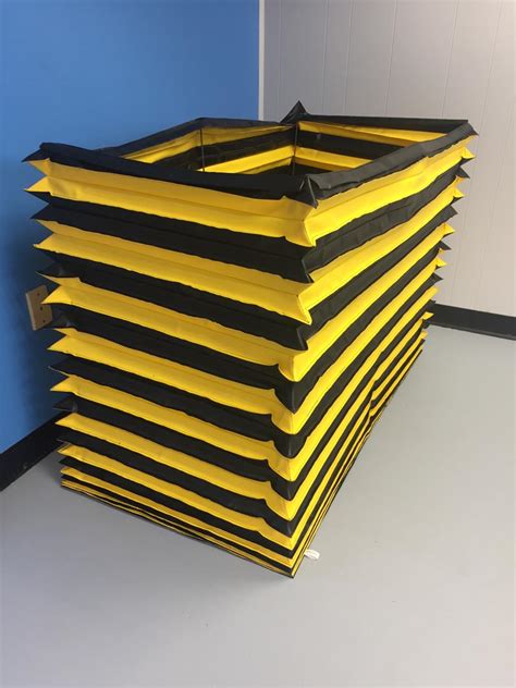 Custom Scissor Lift Covers Lift Cover Manufacturer Cqm Inc