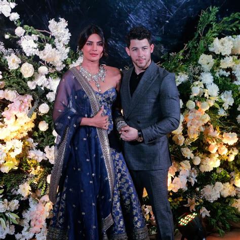 9 model baju pengantin muslim ala india untuk pria dan wanita. Baju Pengantin Warna Biru Navy - Inspirasi Desain Menarik